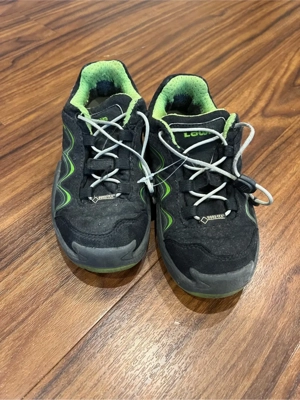 Turnschuhe Lowa Gr 29
