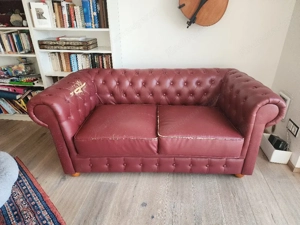 Couch Chesterfield Bild 2