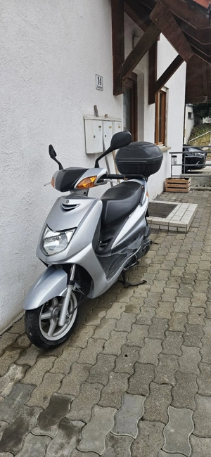 Yamaha Roller 125ccm  Bild 4