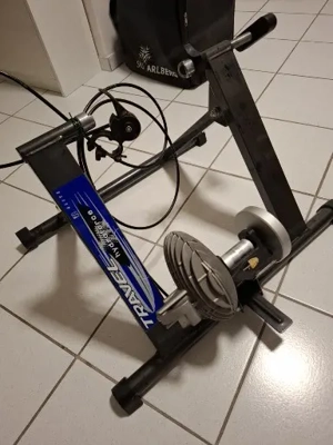Fahrradtrainer - Rollentrainer