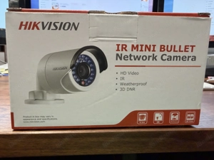 HIKVISION IR Mini Bullet Network Camera DS-2CD2042WD-I, 4 mm - NEU