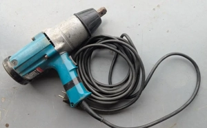 Makita Schlagschrauber 6906 3 4  Schlagschrauber 620W Schrauber Bild 3