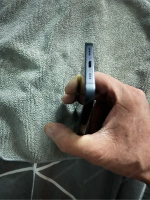 iPhone 14 top Zustand Bild 9