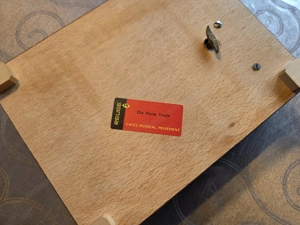 Holz Schatulle mit Musik Bild 3
