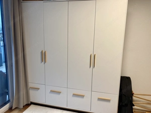 Kinderzimmer Schrank Bild 3