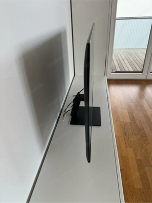 Smart Monitor Samsung 43 Zoll Bild 3