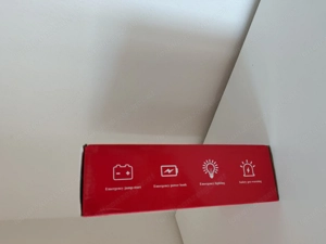 AOKOEE Jump Starter 12V   Starthilfe Powerbank   Neu   Auto Motorrad Bild 3