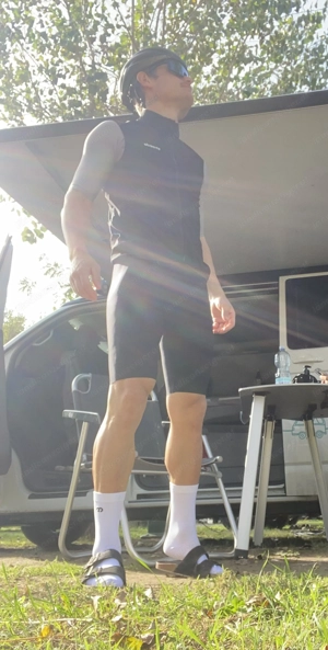 Sexy striptease für deine Freundinnen  Bild 3