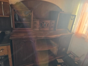 Alte Vitrine gegen Abholung gratis abzugeben Bild 2