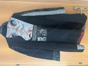 Desigualmantel Bild 3