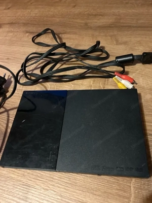 Playstation 2 Slim Bild 2