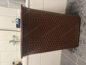 Brauner Wäschekorb