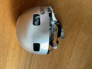 Kinder Fahrradhelm, kaum benutzt, Gr. 51-55 cm, abholbereit in Wolfurt Bild 3