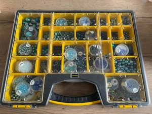 Perlenkoffer mit sehr hochwertigen Perlen zum Basteln, für DIY