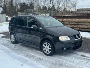 VW Touran  Bild 4