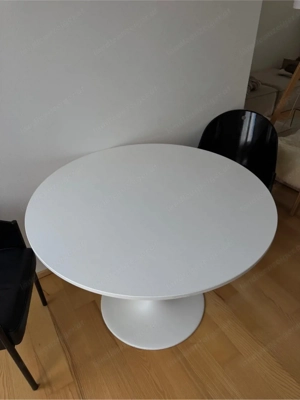 runder tisch, weisd Bild 2