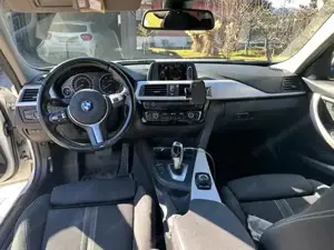 BMW xDrive 320d Touring Bild 7