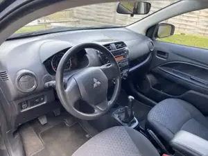 Mitsubishi Space Star Bild 8