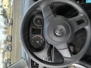 VW Polo Baujahr 2011 - Top gepflegt und viele Neuteile Bild 7