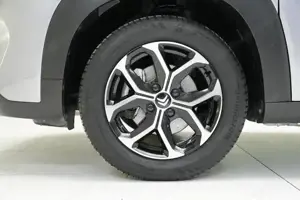 Citroen C3 Aircross 1.2 PureTech 110 Plus (EURO FLA PDC Bild 3