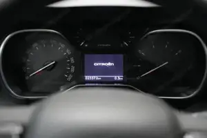 Citroen C3 Aircross 1.2 PureTech 110 Plus (EURO FLA PDC Bild 4