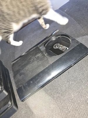 Ps4 Ps3 zu verkaufen  Bild 2