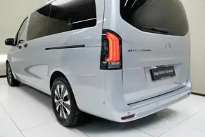 Mercedes-Benz eVito 129 Tourer PRO Lang LED KlimaA el.Heck ACC Bild 15