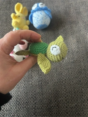 Handarbeit: 4 süße Häkelfiguren Bild 5