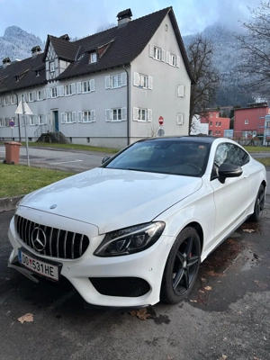 Mercedes-Benz C200 