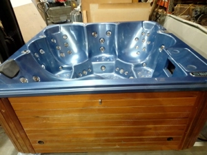 Whirlpool zu verschenken Bild 3