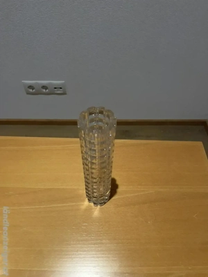 Hohe Kristallglas-Vase mit geometrischem Schliff - modern & elegant Bild 2