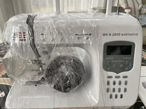 Nähmaschine neu mit Zubehör  Bild 2