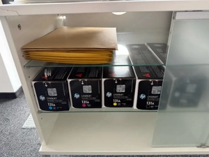 Kästchen mit Glaselementen zu verschenken! Bild 3