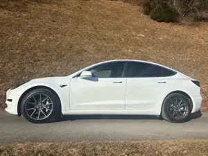 Tesla Model 3  Allrad Long Range
