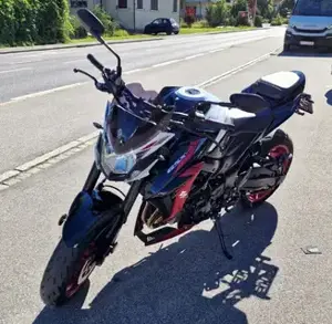 Suzuki GSX S 750