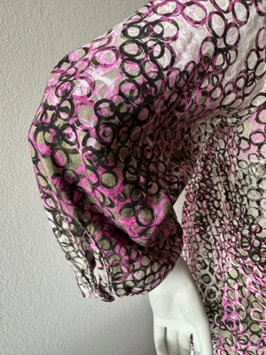 Bluse Gr. 38 40 (M) - 100% Viskose - neuwertig - leicht & fließend Bild 6