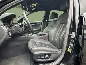 BMW 530e xDrive Glasdach // Head-Up // elektr. Sitzverstellung Bild 10