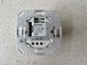 Berker Universal Tastdimmer 854212