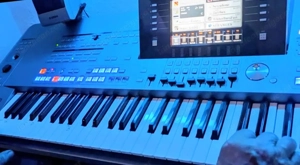 Tyros 5 zu verkaufen  Bild 4