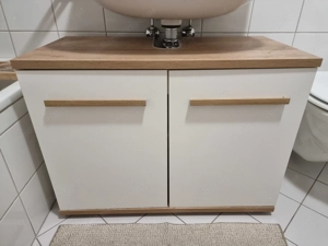 Modernes Bad-Set: Spiegelschrank m. LED & Unterschrank Bild 5