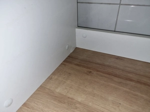 Modernes Bad-Set: Spiegelschrank m. LED & Unterschrank Bild 4