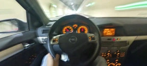 Opel Astra Kombi Turbo Diesel 90PS Bild 3