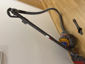 Verkaufe Dyson big ball multifloor 2 Bild 2