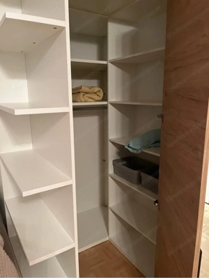 Begehbarer Kleiderschrank Bild 3