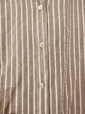 Modische, leichte Bluse in Beige - Gr. 40 - neuwertig Bild 4