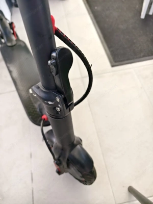 E Scooter wie neu Bild 2