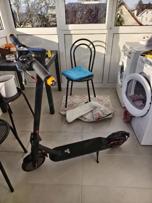 E Scooter wie neu Bild 6