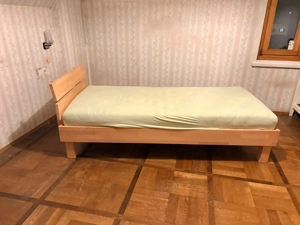 Massivholz-Einzelbett 90 200 cm aus Kernbuche   inkl. Lattenrost & Matratze