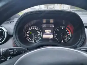 Mercedes Benz B200   AHK Panorama Automatik  Leder 8-fach bereift  Bild 6