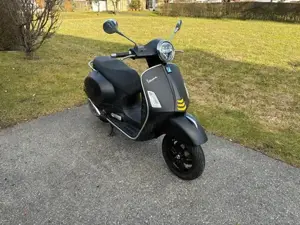 Vespa GTS 300 Supertech Bild 4